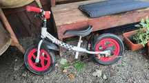 Se vinde bicicletă fata pedale pt vârstă 2-6 ani