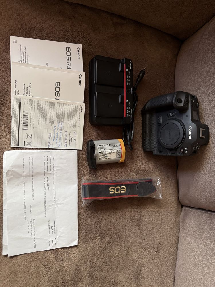 Продавам Canon EOS R3