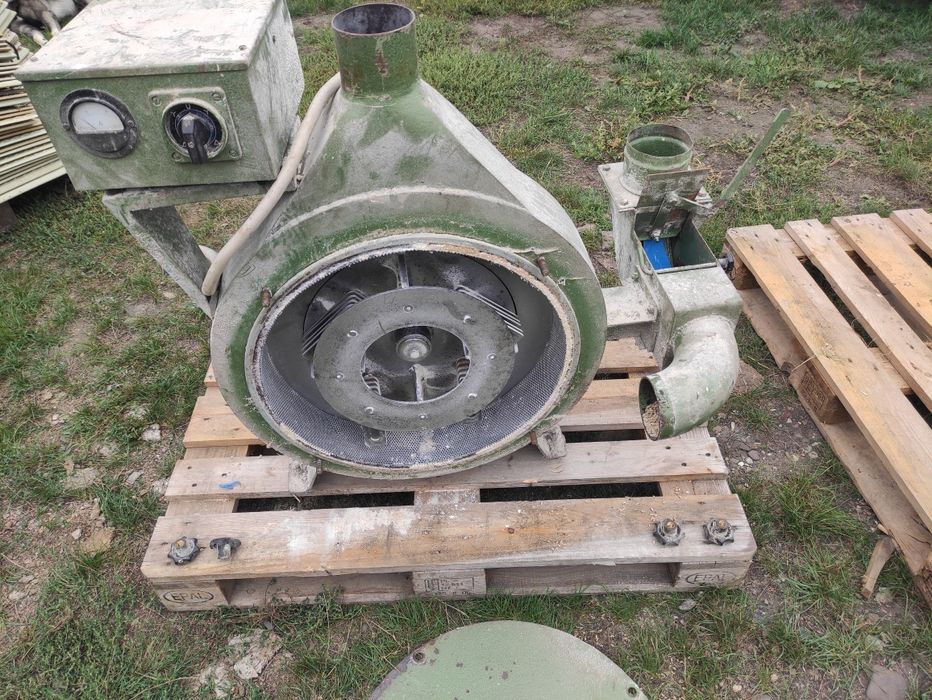 Moara ciocanele profesionala cu aspiratie mini fnc furaje Germania