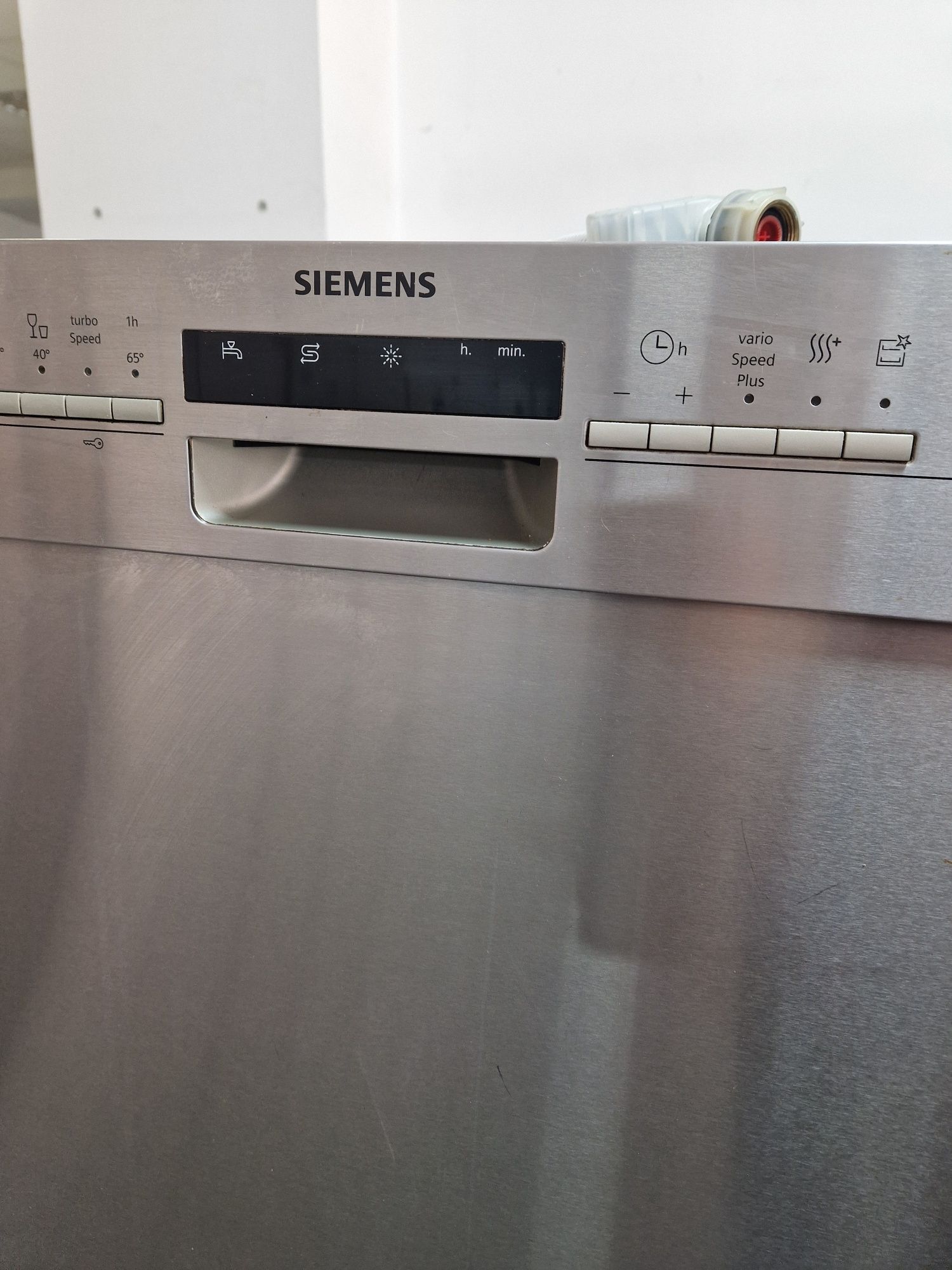 Съдомиялна Siemens A+++ 14 комплекта