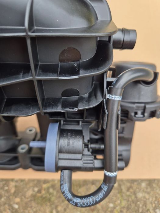 Galerie admisie Noua originala Audi VW 1.8 2.0 TFSI cod 06L133201FR