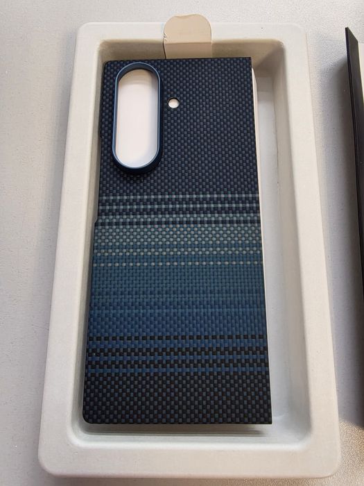 Husa Pitaka Moonrise aramida Samsung Fold7