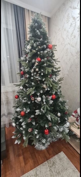 Продам ёлку 180.