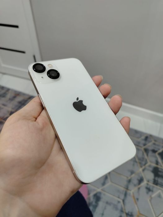 Продам Айфон 13 срочно