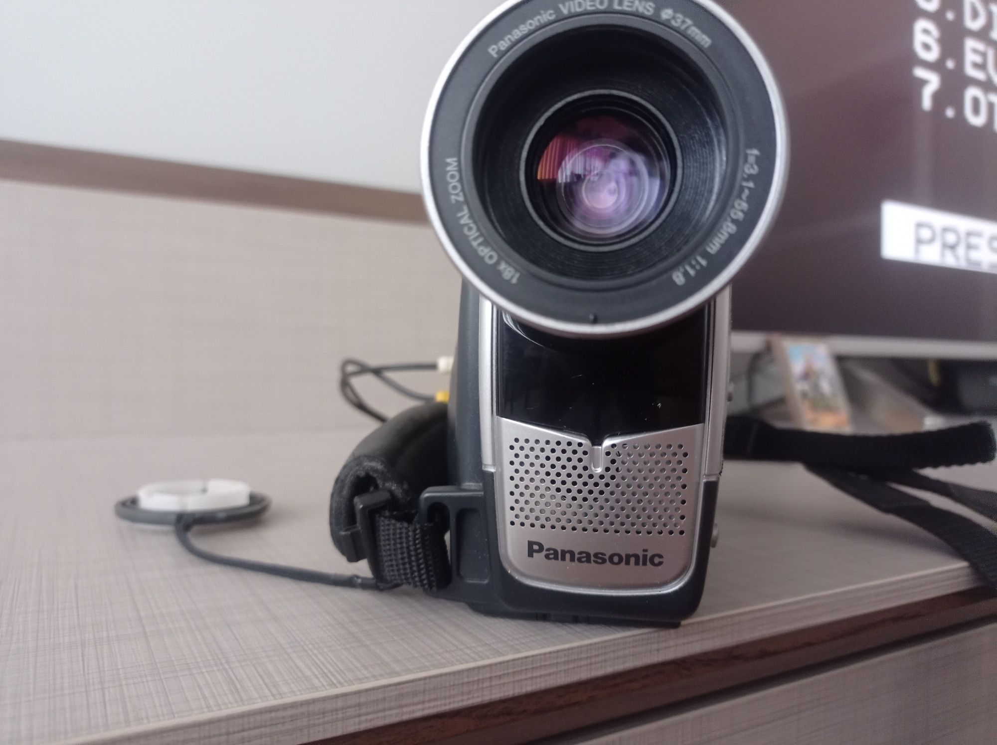 Видеокамера Panasonic NV-RZ15