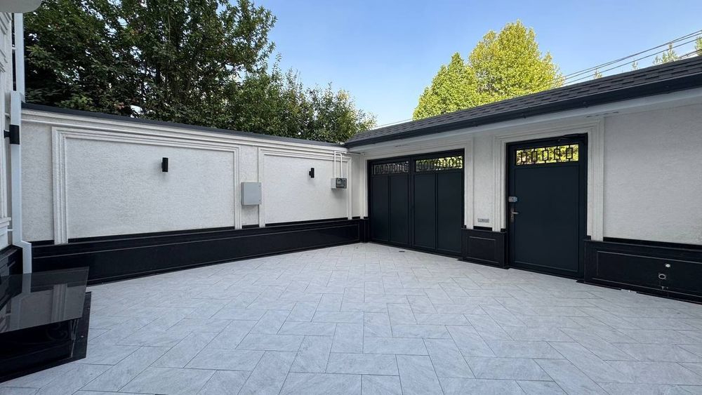 Продается дом 5 комнат, ор-р: ул. Циолковского, 242 м²