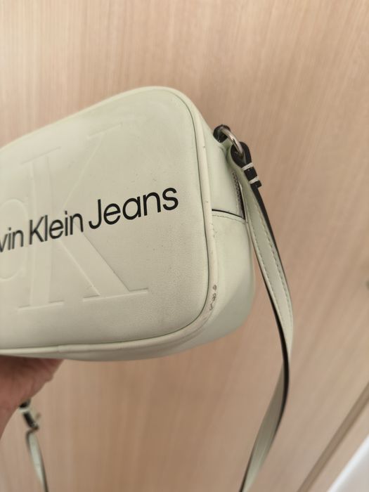 Оригинална чанта на calvin klein jeans