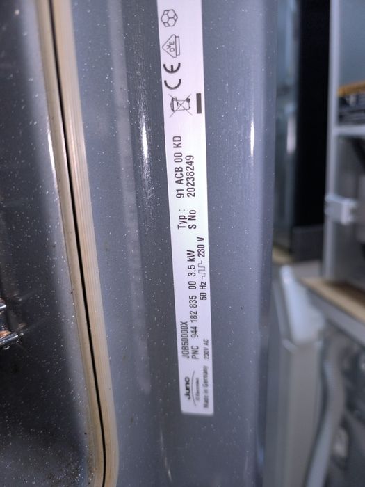 Фурна JUNO Electrolux - JOB 50000 X - 9 функции с вентилатор.