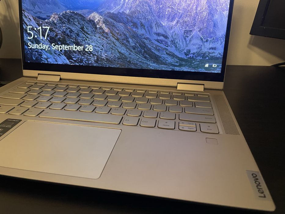 Laptop Lenovo Yoga 2in1 Procesor i5-10210U