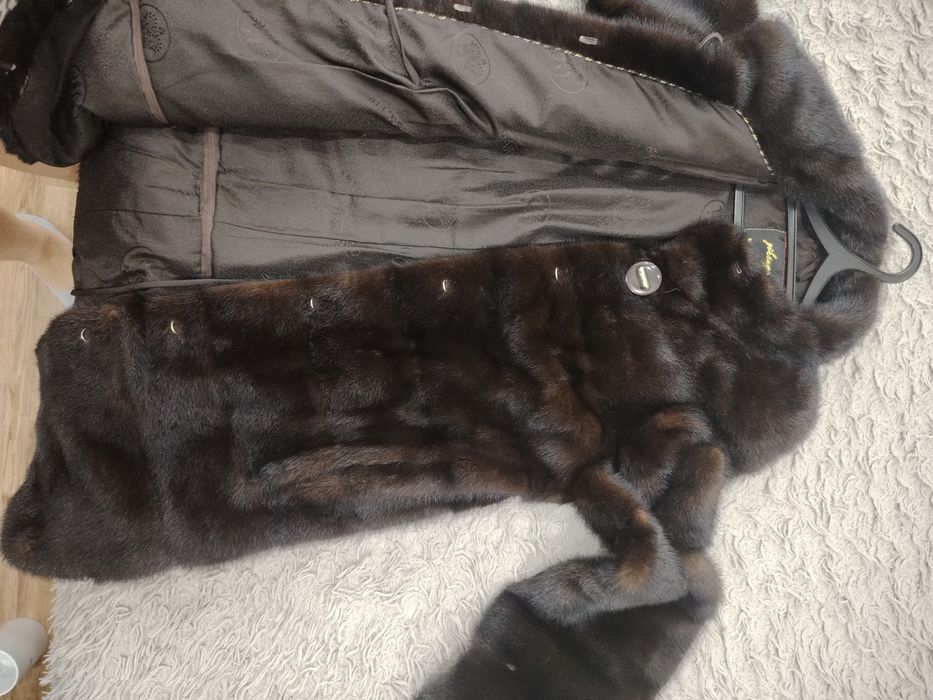 Продам норковую шубу