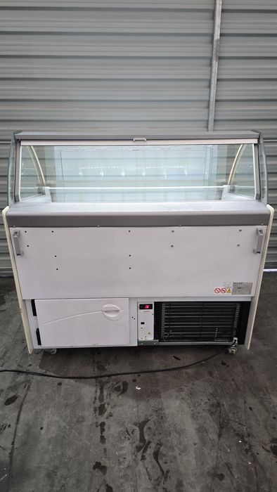 Vitrina frigorifica inghetata ISA ventilata sau statică