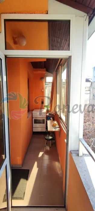 Двустаен 70 м2 обзаведен