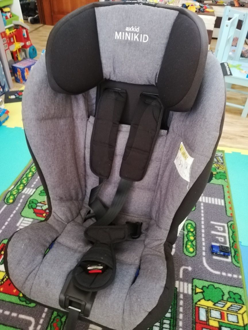 Scaun auto axkid minikid rear-facing FARA ACCIDENT