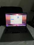 Macbook pro 2020 13inch core i5 256gb touchbar