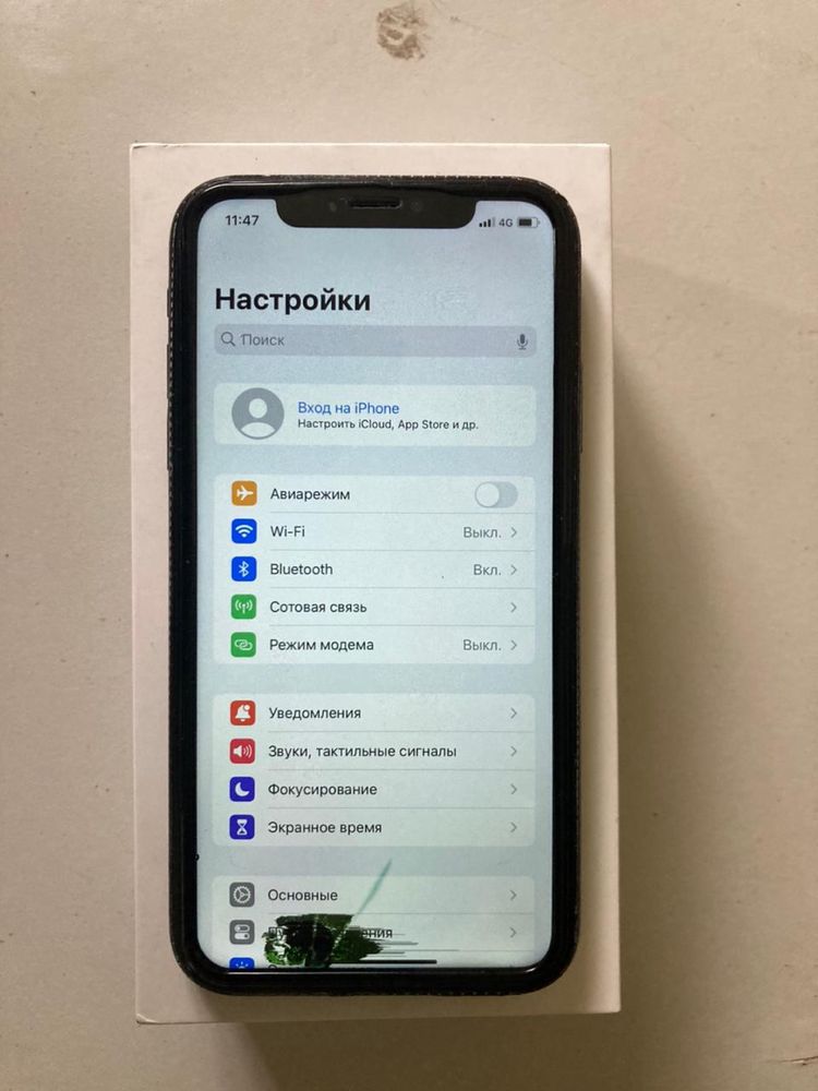 Продам iPhone XR