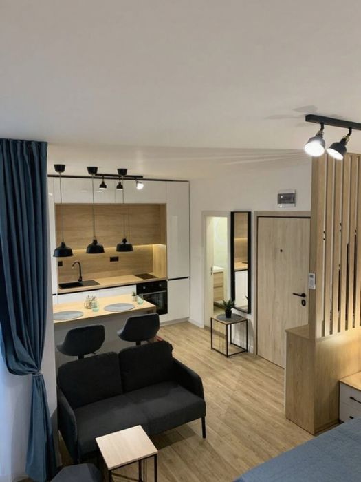 Оферта 30524 - Луксозно обзаведено студио под наем в Центъра