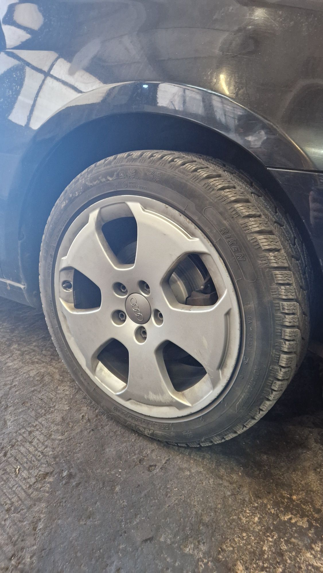 Audi a3 8p , 17 5x112 sline