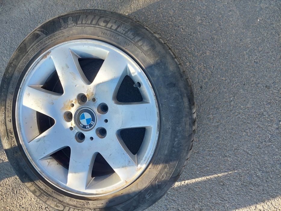 Roata cu janta originală BMW