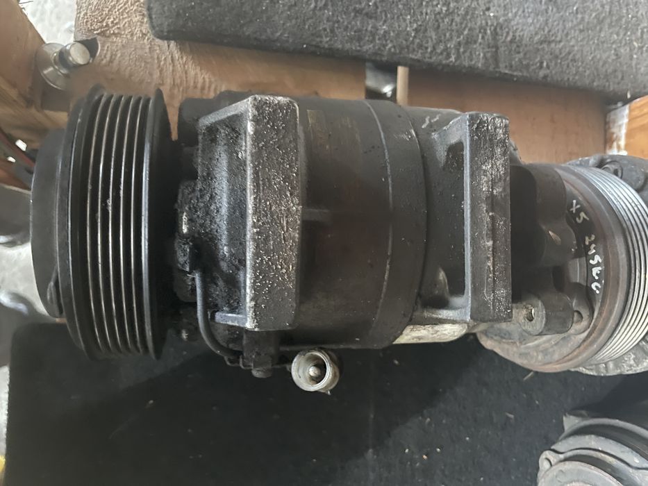 Компресор климатик за Volvo XC70 2.4d