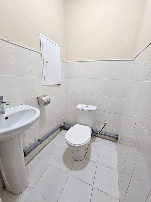 Sergeli 8xudud 3xonali Novostroyka kvartira sotiladi toza