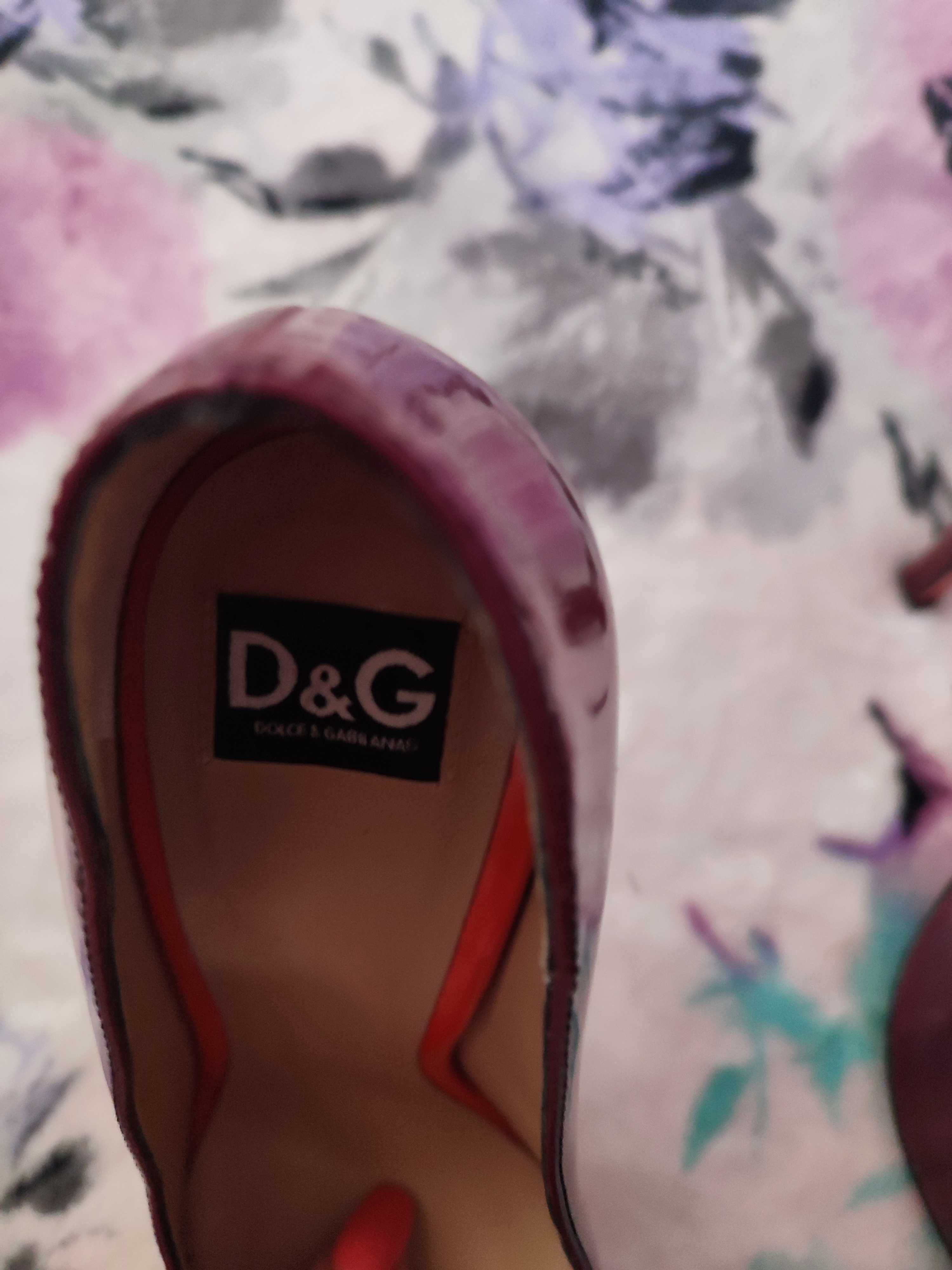 Pantofi Dolce Gabanna măsură 36