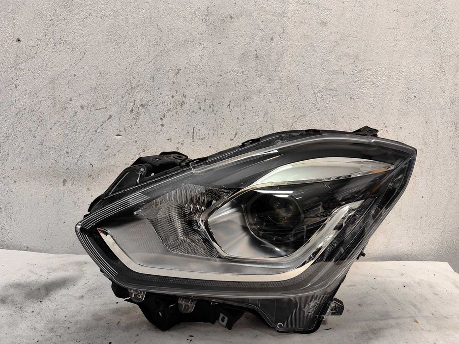 Оригинален   фар   Сузуки Суифт  Suzuki Swift Led