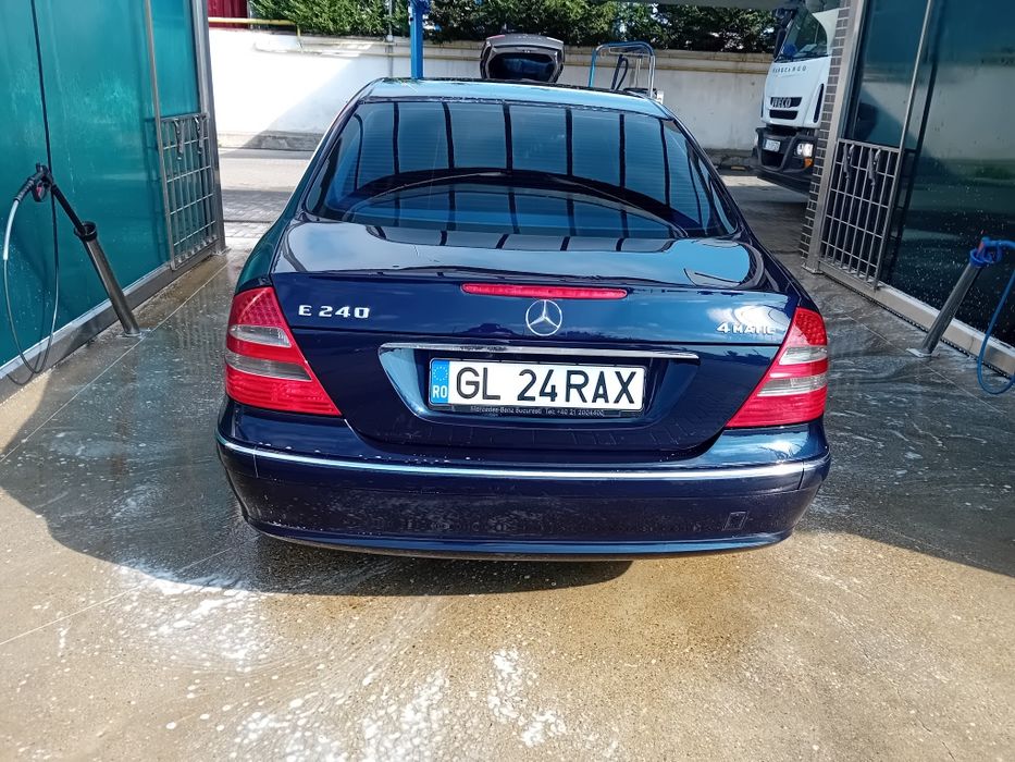 Mercedes E240 4 Matic 2004