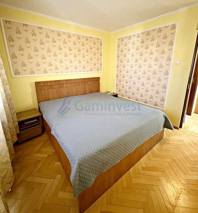 Inchiriez apartament 3 cam. PB mic et.2