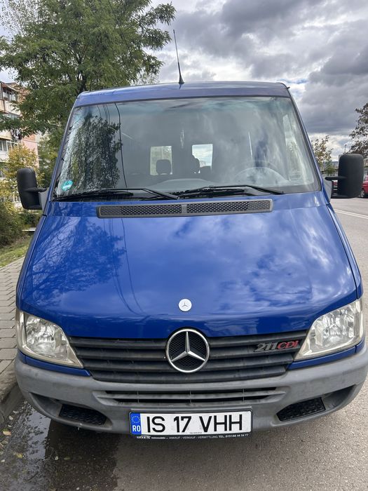 Vand Mercedes sprinter 211 cdi 2.2 8+1 locuri 260.000 km
