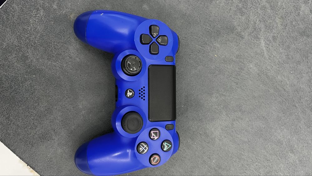 Play Station 4pro 1tb