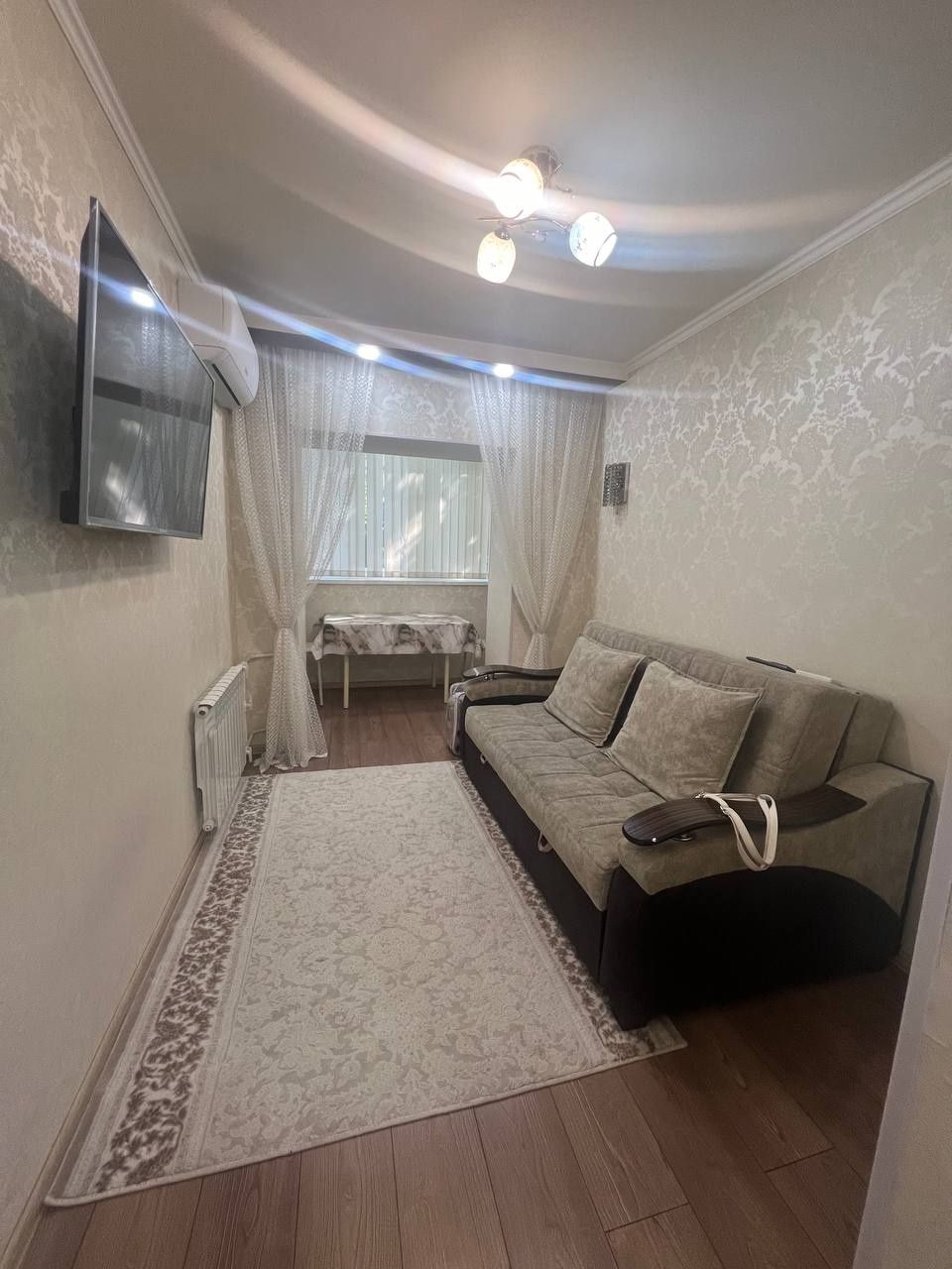 Аренда чиланзар 23.  Двух комнатная.  Балкон 1,5*3