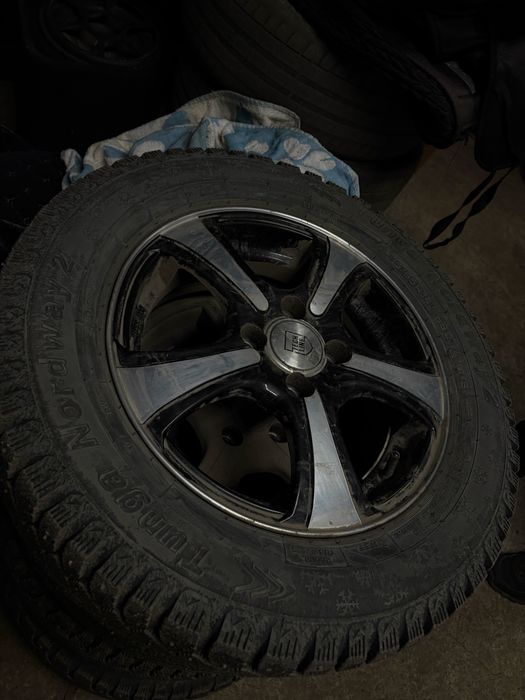 Продам диски с резиной R14