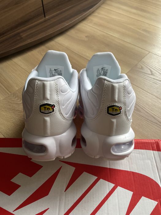 Nike Air Max TN Triple White