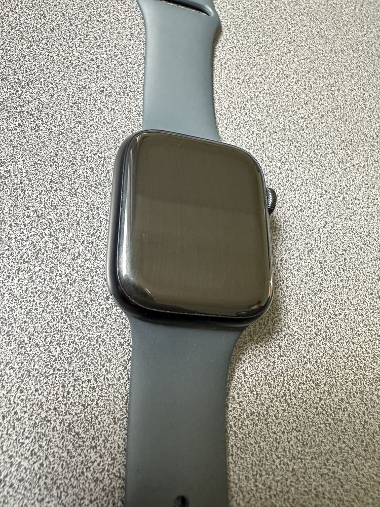 Apple watch series 8 45mm