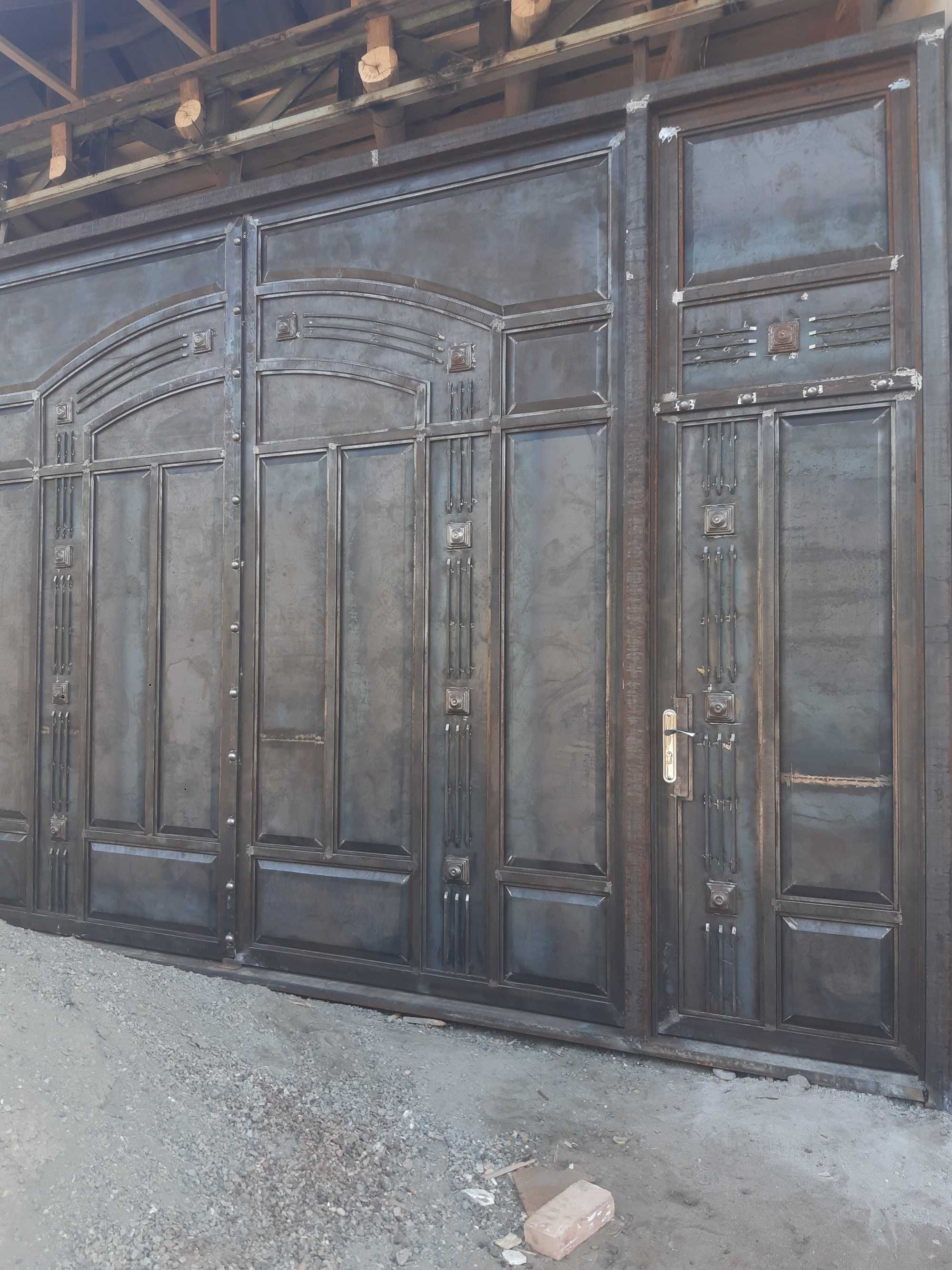 darvoza panjara naves
