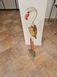 Продавам  дървена статуетка (дърветка) фламинго.