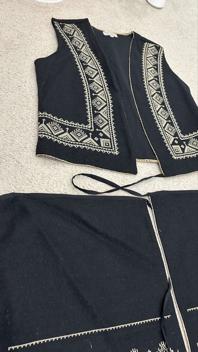 Costum popular traditional