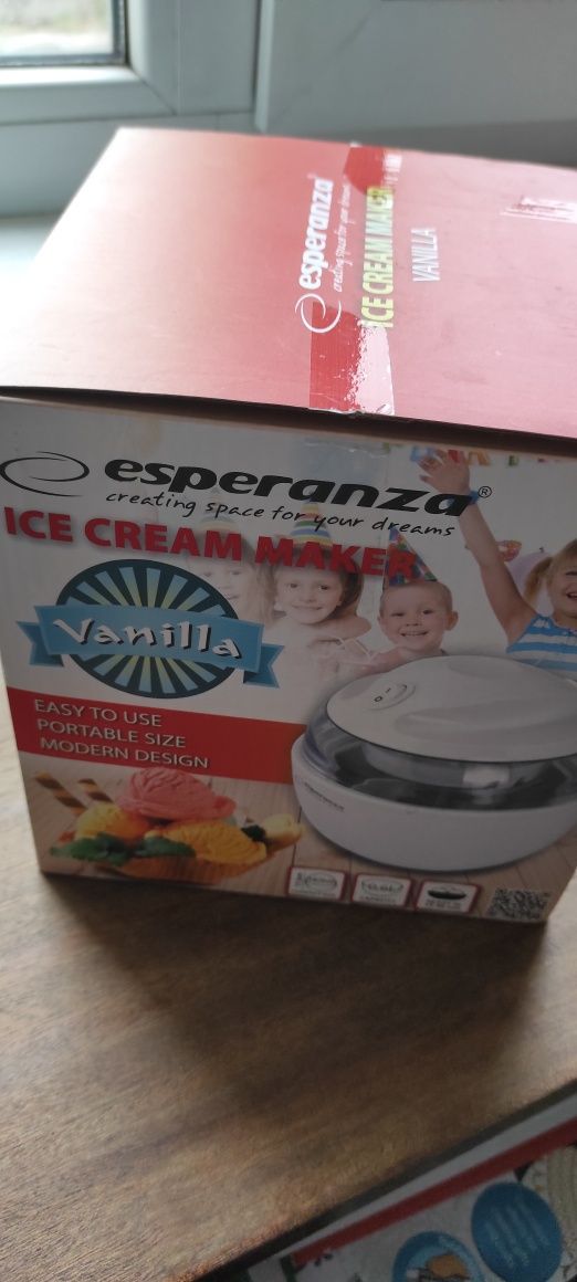 Машина за сладолед Esperanza и формичка за сладолед