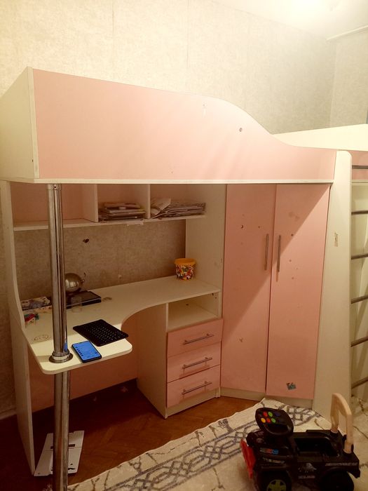 Здравствуйте продам шкаф кровать причина продажи просто стоит звоните