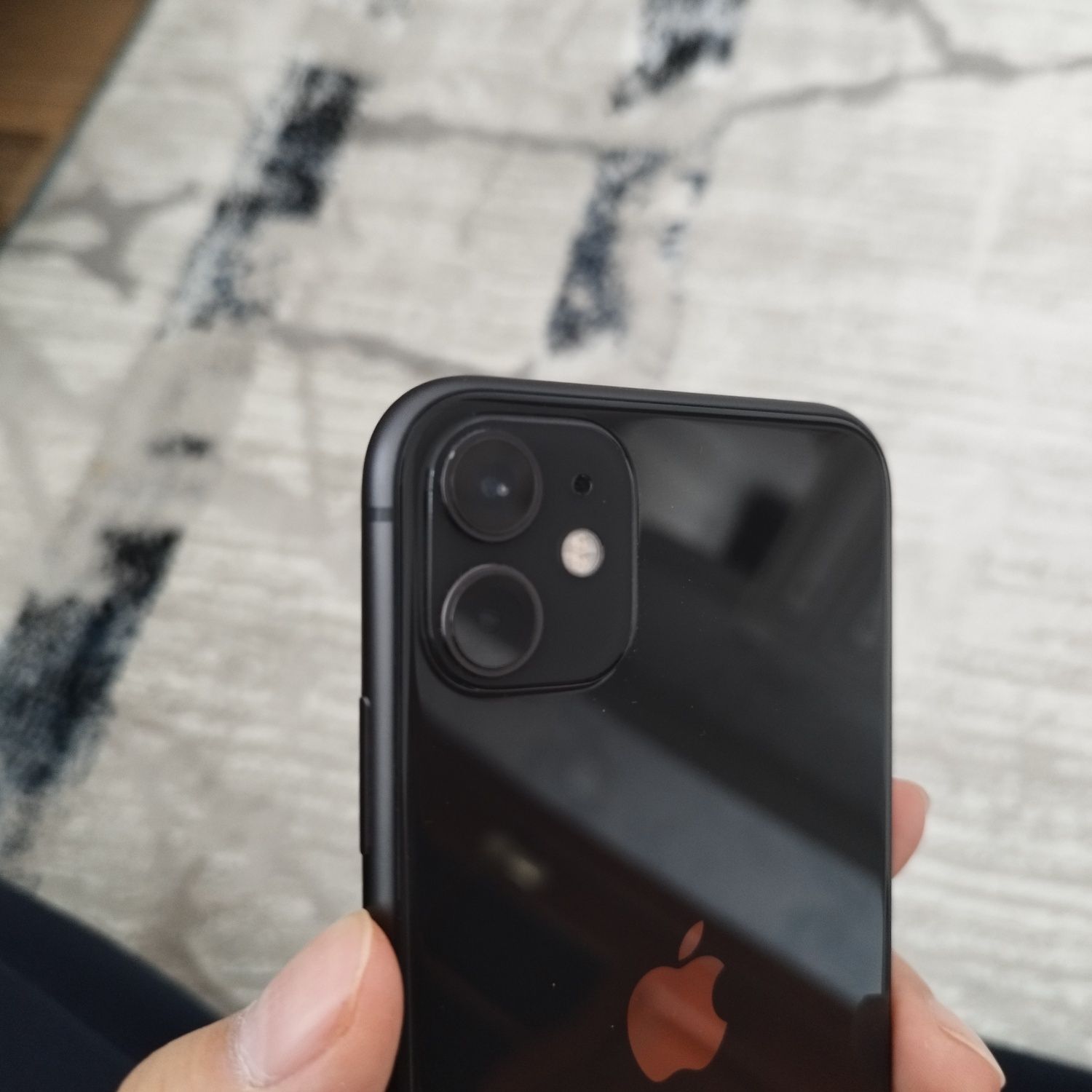 iPhone 11(Black)