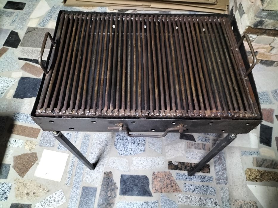 Grătar din fier pt gradina