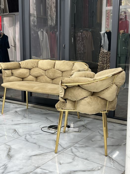 Диван и два кресло