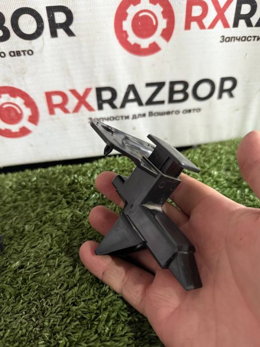 Кнопки задней полки на  Lexus Rx / Лексус Рх 300/330/350