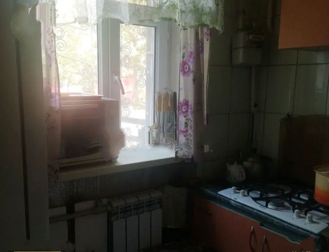 Продается квартира 2-х ком  р- 11 мкр.
