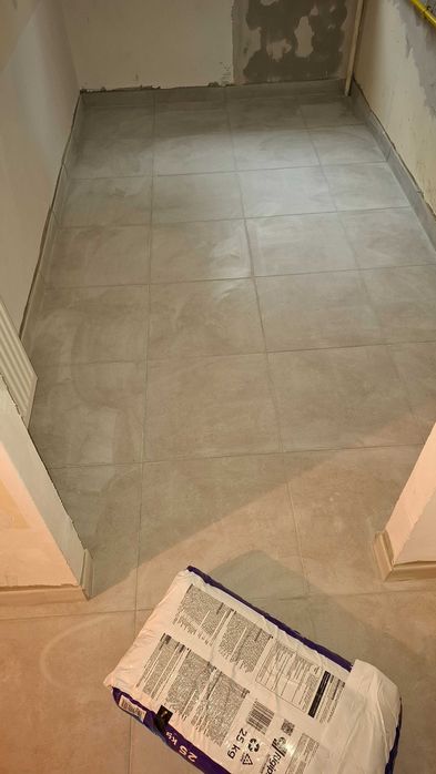 Amenajari interioare zugravit/gletuire/reparati geamuri usi /garduri