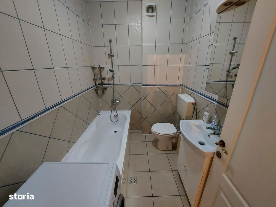 Apartament 2 camere, 64.25 mp, parcare privata si pivnita, zona Strand