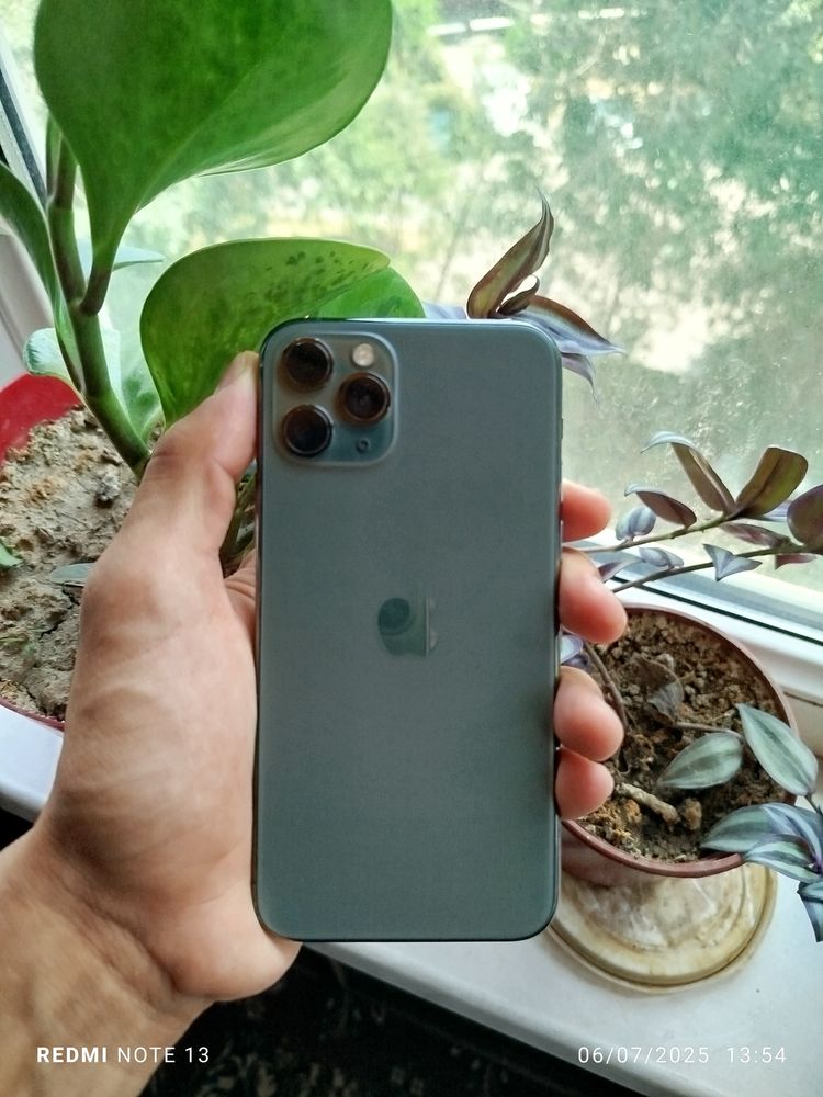Iphone 11pro green