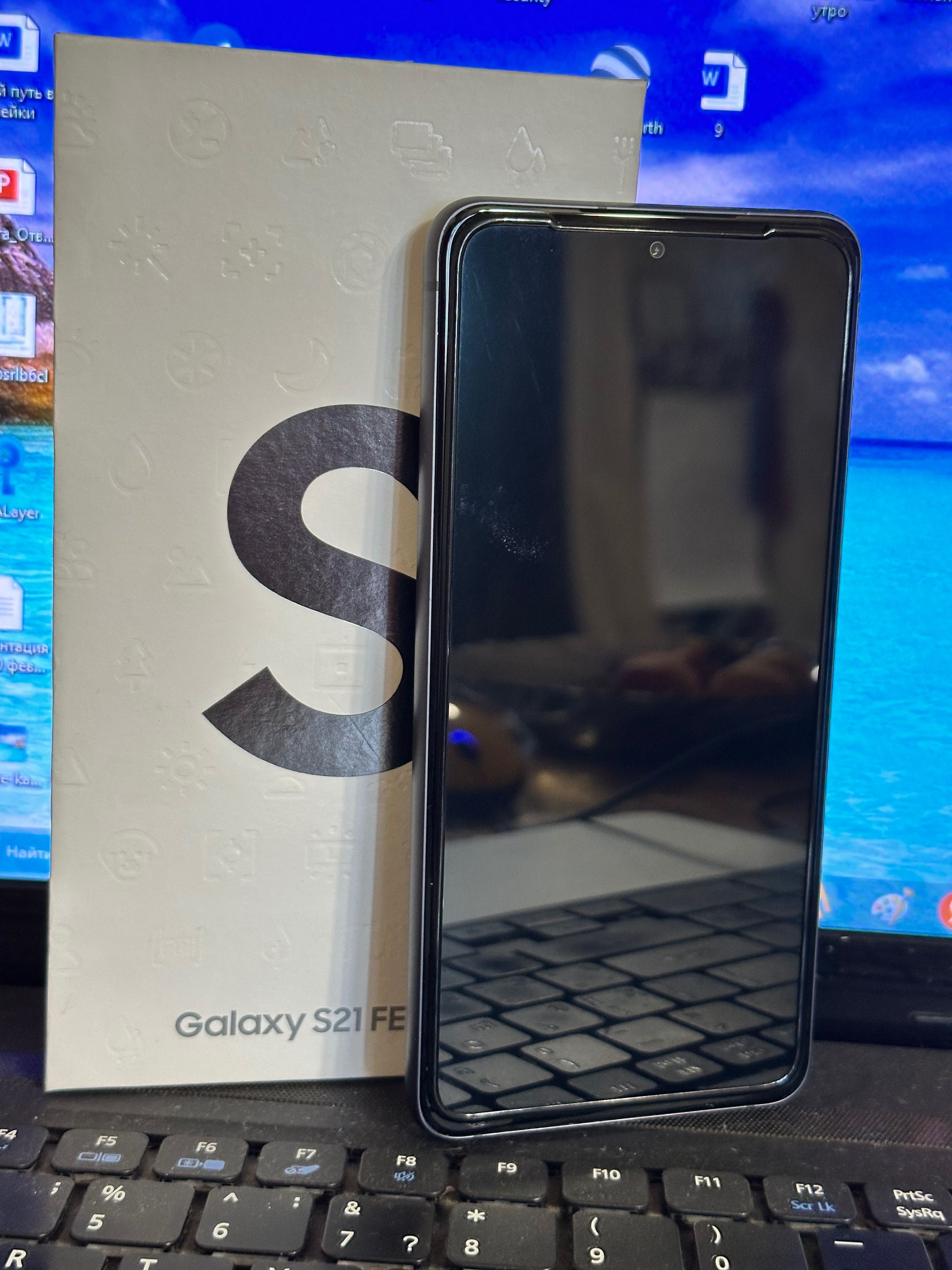 Samsung S 21 FE в отличном состоянии 256gb