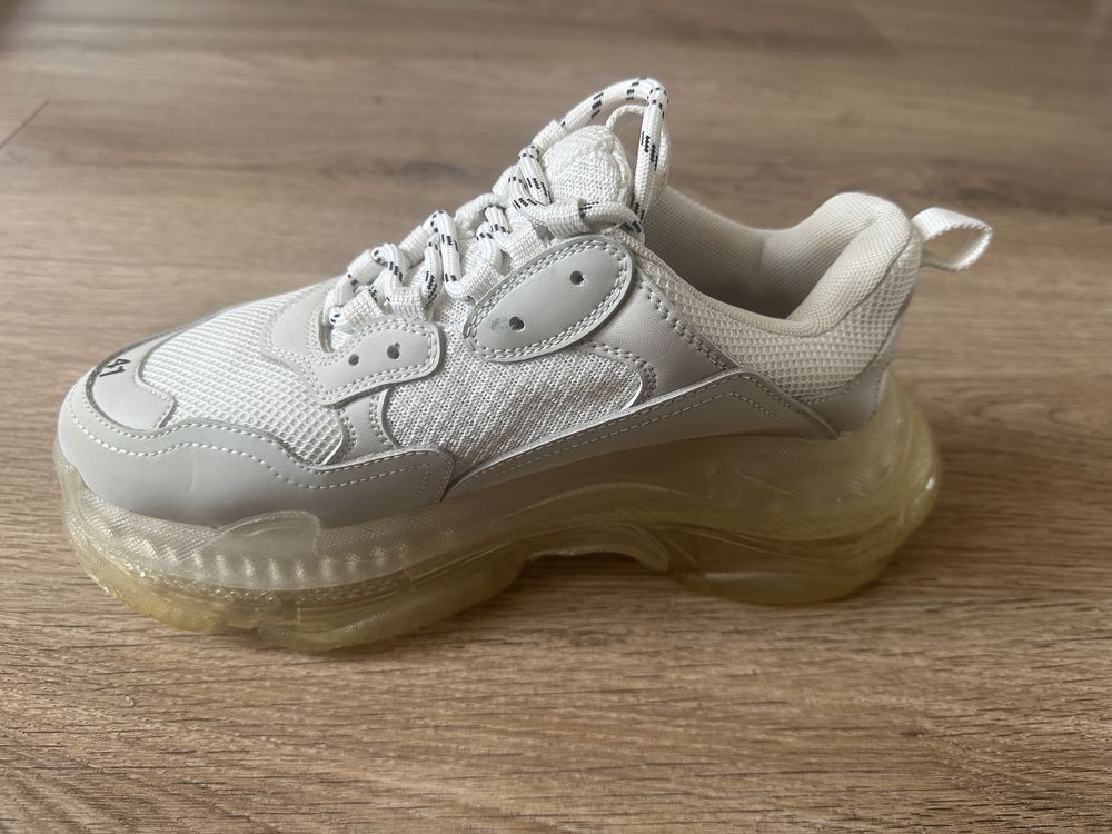Adidasi/ sneakers  balenciaga triple s albi/white nr 41