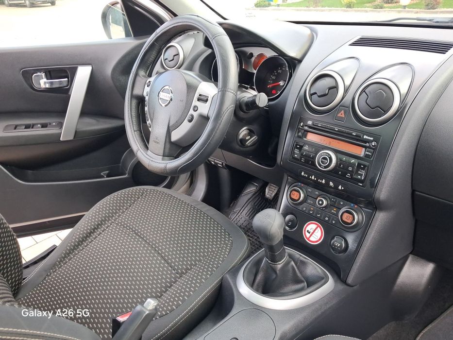 Nissan qashqai 1,6 benzina 116 cp 2010 panoramic